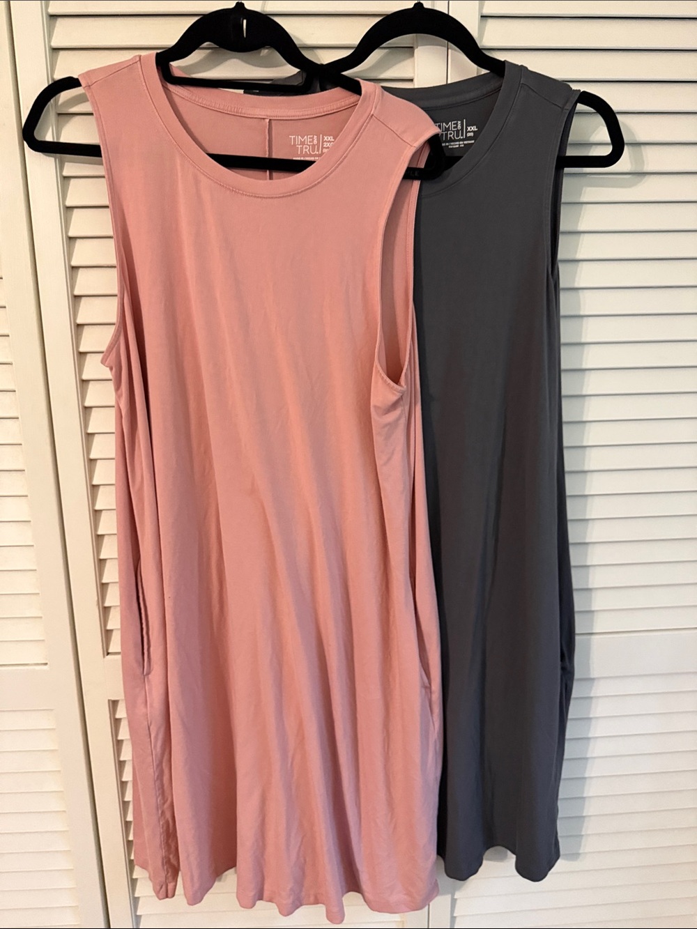 Time and Tru Sleeveless Midi Swing Dress in Pink and Gray